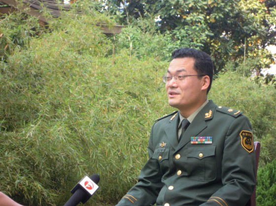 130502安徽经视第一时间采访柯茂林博士98.jpg